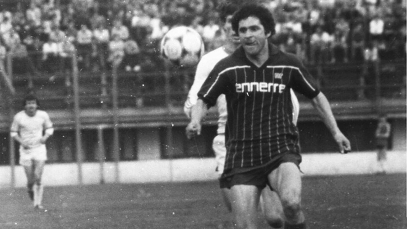 INCREDIBIL!** Fanii rivalelor s-au bucurat împreună! Asta e singura dată în ISTORIE când s-a scandat "Steaua și Rapid se iubesc la INFINIT"