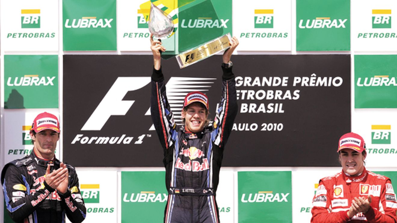 Alonso vs Webber!** Verdictul pentru titlul mondial se amână