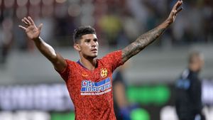 Preț de catalog pentru Florinel Coman! Suma fantezistă pe care Gigi Becali o vrea în schimbul lui "Mbappe", după ce scouteri de la City și Chelsea au fost la derby-ul FCSB - Dinamo