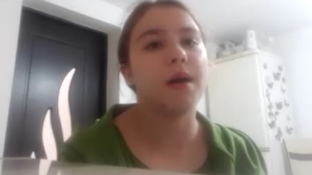 Mărturie din Infernul de la Deva. Episodul 5. Cum a ajuns o tânără gimnastă să amenințe că se aruncă pe geam dacă părinții nu o iau din cantonament: „Antrenorii trebuie să ne înțeleagă, dar ei ne distrug psihicul și mai tare” | VIDEO EXCLUSIV