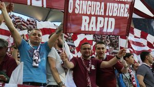 S-au tras la sorți 16-imile Cupei României! Cu cine au picat FCSB, Dinamo, Rapid și CFR Cluj. Dorinel Munteanu, față în față cu Hagi
