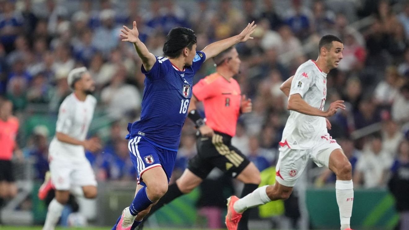 Istvan Kovacs a luat decizia. Tot stadionul a huiduit, deşi era obligat să facă asta!