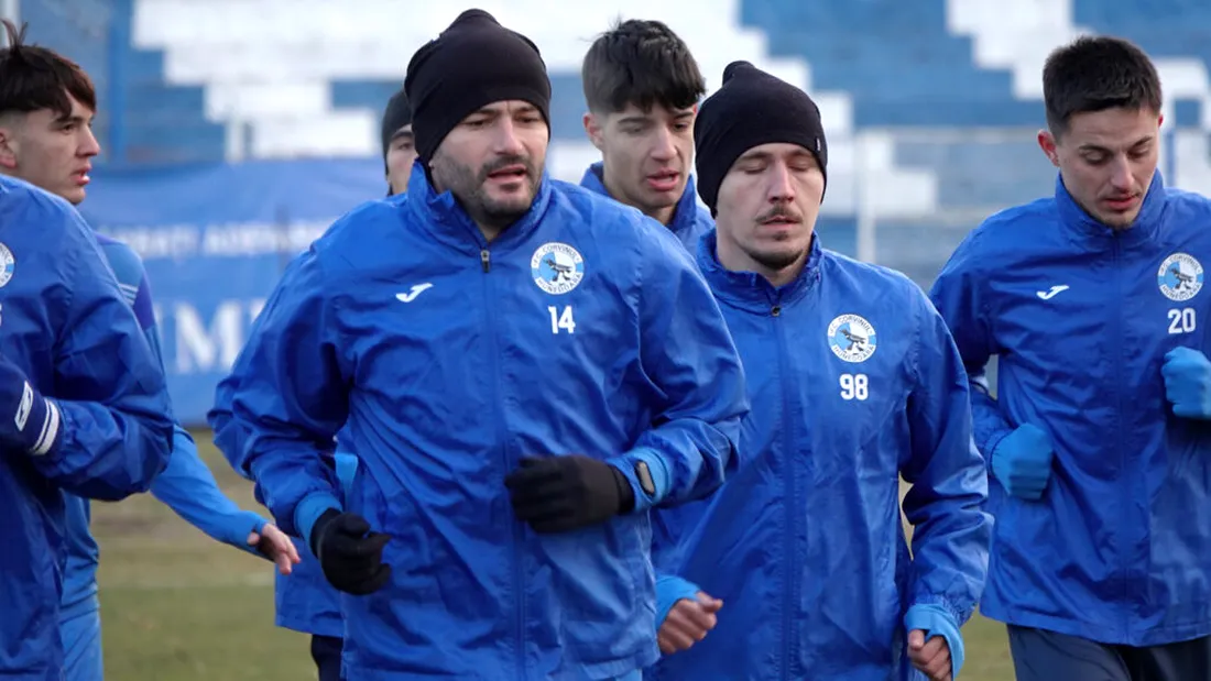 Un gol din penalty a decis amicalul dintre Corvinul și Farul U18. Florin Maxim îi oprește în lot pe doi tineri testați