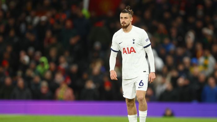 Ce notă a primit Radu Drăgușin pentru prestația din meciul Manchester United - Tottenham 2-2! A fost o surpriză pentru mulți