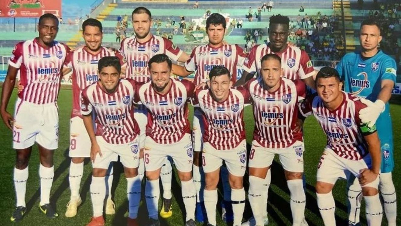 Strigătul de ajutor al unui fotbalist rămas pe drumuri din cauza pandemiei de coronavirus: „Mi-au rupt contractul și am rămas în stradă! Vom rămâne și fără bani”