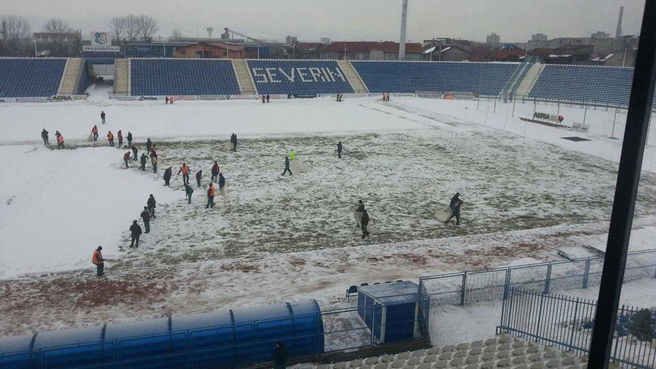 FOTO | Municipalul severinean încă nu-i pregătit pentru primul meci al etapei: "Mâine suplimentăm numărul de oameni"