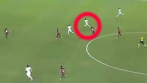 Neymar, gol fantastic pentru Santos!** La trei zile după tripla de la națională, brazilianul a strălucit iar: din 1998 nu ai văzut așa gol! VIDEO