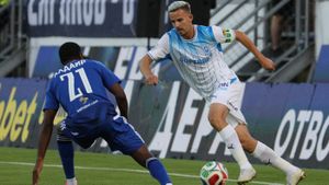 Levski Sofia - Universitatea Craiova 1-0, în turul 2 preliminar al Ligii Campionilor. Returul are loc pe 29 iulie