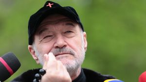 FCSB se vinde pe o sumă uriaşă! Gigi Becali se umple de bani in contractul pentru drepturile TV de la returul cu Aberdeen