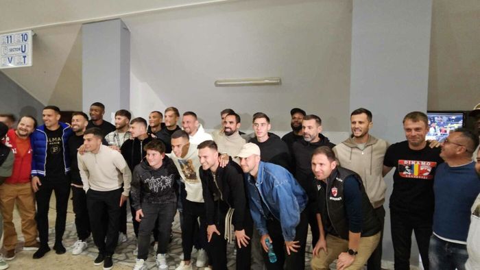 Cum a decis Kopic să-i facă pe fotbaliștii lui Dinamo să uite de eșecul cu rivala FCSB. „Am venit să-i susținem pe dulăi”