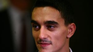 Marian Drăgulescu și o renumită instructoare de gimnastică aerobică își unesc forțele pe plaja din Mangalia, la "Beach Training"