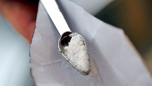 Firul de păr care duce la rădăcina drogurilor