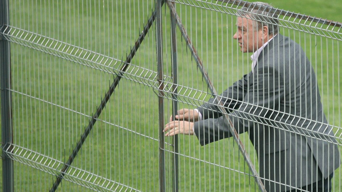 "Sandu va fi reales din milă! E un om bolnav!"**