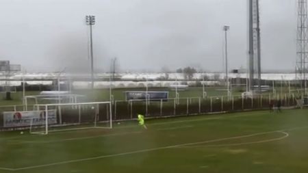 O echipă din România a luat golul începutului de an în Europa! Cum poți marca fabulos, de la 80 de metri: „Vezi că sare!” | VIDEO