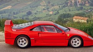 Un fermier s-a dus la un dealer auto să-i vândă un Ferrari F40 pentru o sumă de bani şi un SUV banal la schimb. Cea mai ciudată afacere rămâne plină de mister