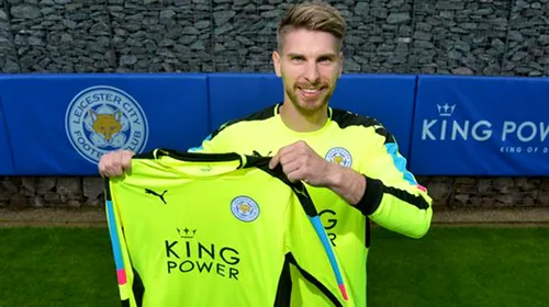 Portarul Ron-Robert Zieler a semnat un contract cu Leicester City