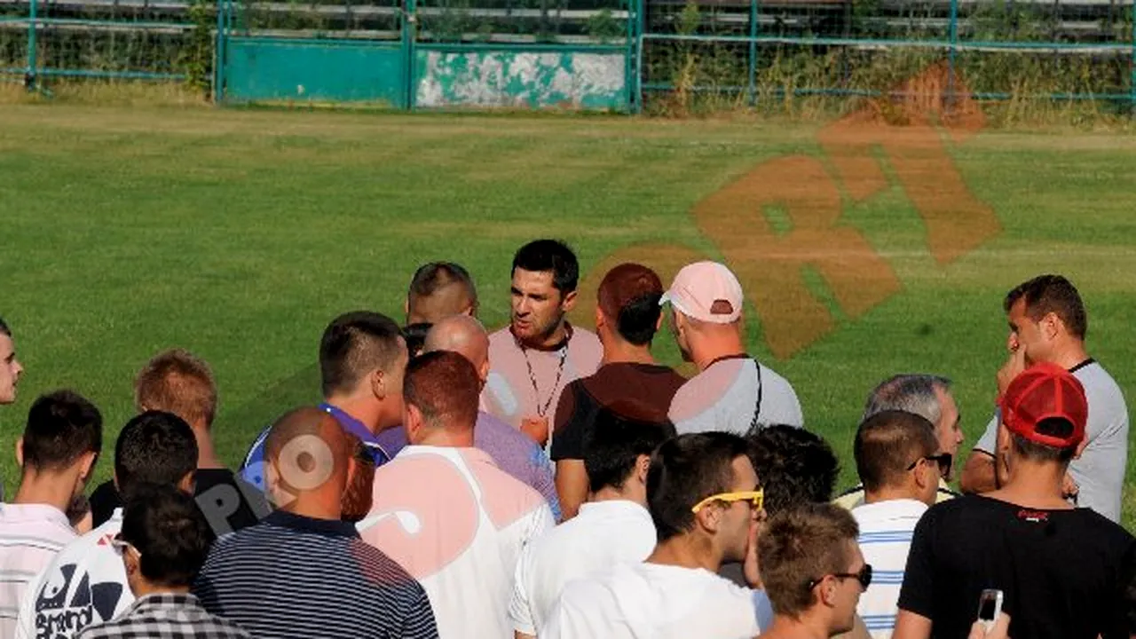 Tensiuni la Cluj! FOTO** Fanii au intrat pe teren la antrenamentul lui U! Vezi ce a anunțat Niculescu