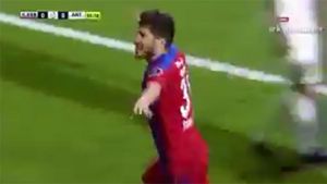VIDEO | Gol fenomenal înscris de Cristi Tănase în Karakubspor - Antalyaspor 3-2. Latovlevici a dat o pasă de gol