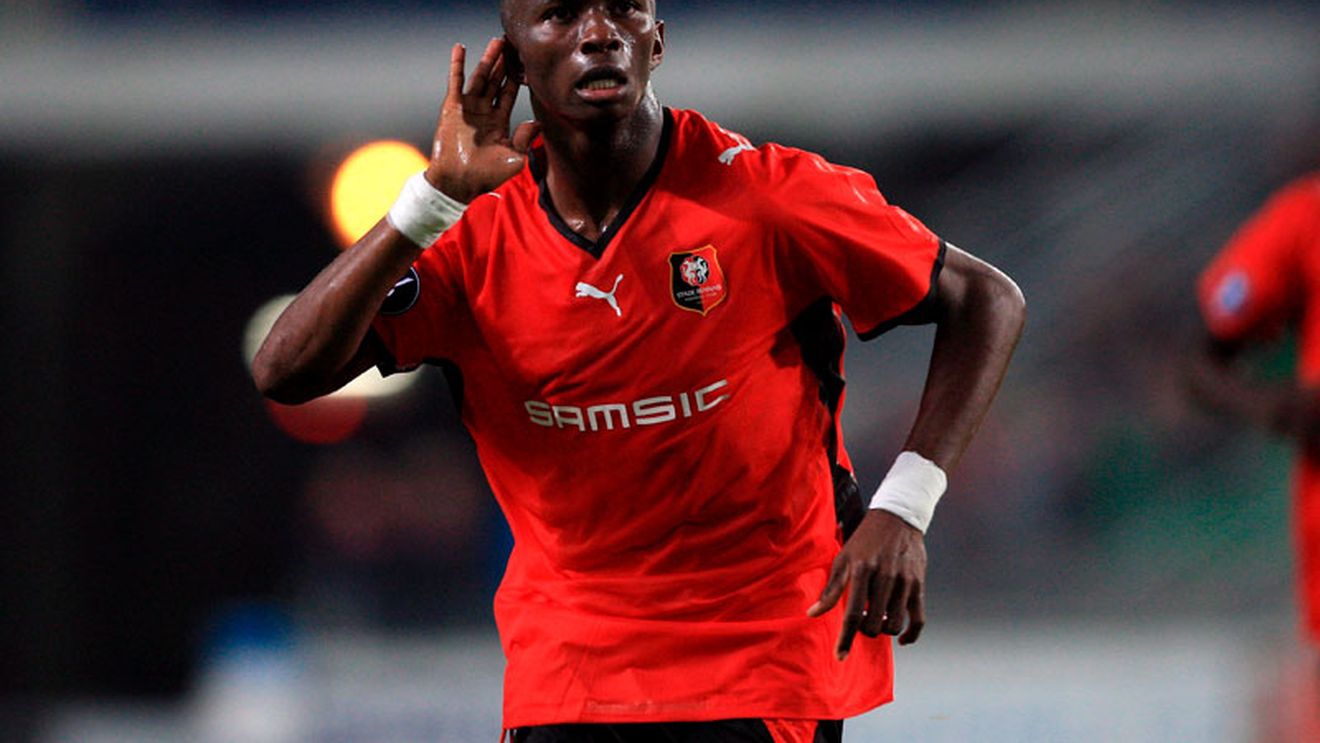 Stephane Mbia, pariul lui Boloni