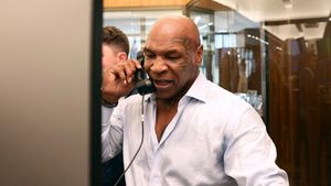 „Mike Tyson va fi un sac uman de box!”. Avertisment înaintea meciului cu Floyd Mayweather