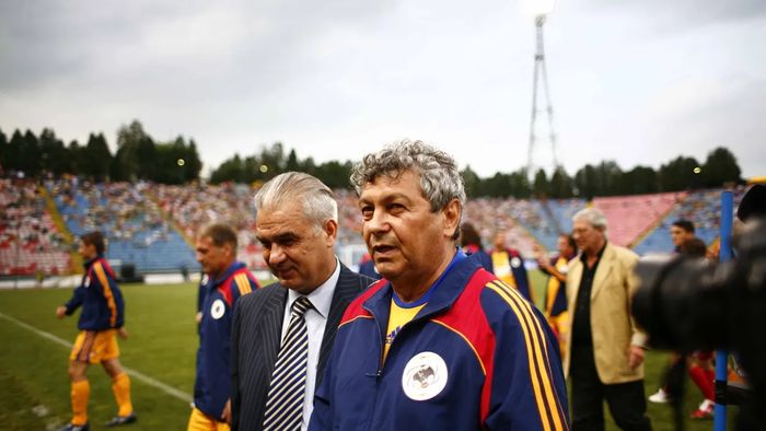 Scrisoarea tulburătoare a lui Anghel Iordănescu la moartea lui Mircea Lucescu, fostul coechipier și rival: „Drum lin, Mircea!” 