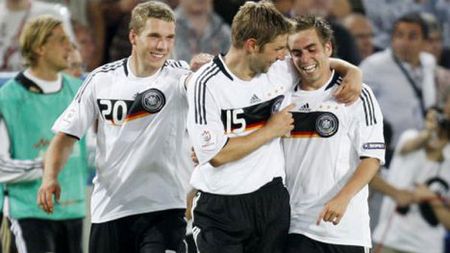 Emoții pentru nemți! Podolski și Lahm sunt gripați înainte de meciul cu Uruguay