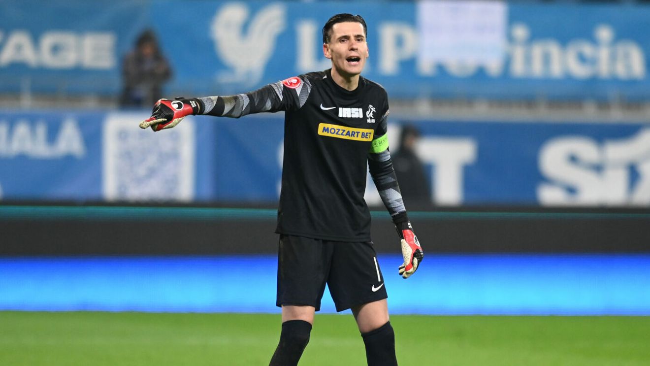 Silviu Lung Jr. a făcut recuperarea cu kinetoterapeutul echipei naționale și ar putea reveni chiar împotriva Rapidului. ”Sunt din ce în ce mai bine și abia aștept să revin pe teren”. Ce spune despre interesul Rapidului. EXCLUSIV