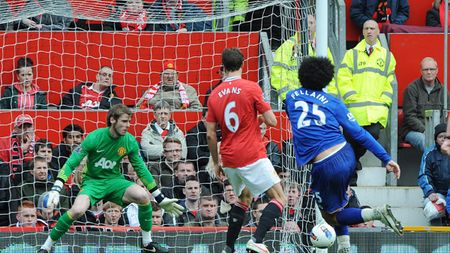 Aproape campioni! United se detașează la 12 puncte de City: Man. Utd - Everton 2-0! Rezultatele etapei 26