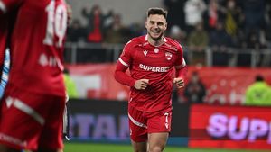 Gigi Becali, la un pas să-l cumpere pe Dennis Politic de la Dinamo! FCSB a făcut ofertă pentru transferul verii: bani plus Musi pentru starul rivalei!