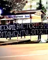 Suporterii Politehnicii Iași, solidari cu familiile care și-au pierdut bebelușii în ”Spitalul Morții”. Au protestat la poarta unității medicale: ”Incendii, bacterii și incompetență crasă, tratamentul oferit copiilor din țara noastră”