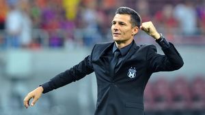 Trei la rând pentru Steaua. Gâlcă: "Jocul ne-a ieșit parțial, am avut și șansă". Ce spune despre venirea lui Breeveld, despre Hamza și plecarea lui Gardoș