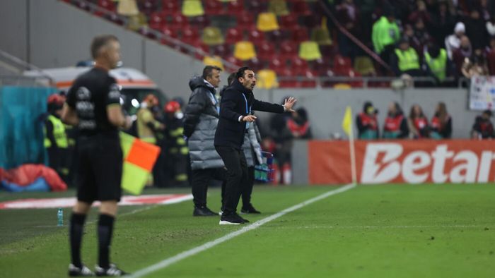 Elias Charalambous nu s-a ferit de cuvinte după ce a văzut reacția lui Bîrligea după ce l-a schimbat: „Supărat!”