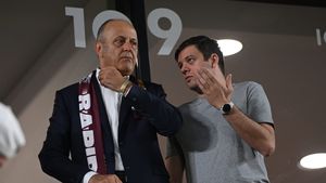 Transfer de 8.000.000 de euro, negociat de Dan Șucu pentru Rapid București. Lovitura verii în Superliga e aproape