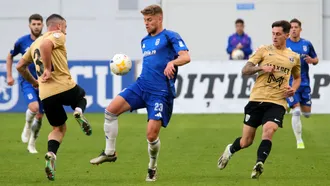Încep să plece jucătorii de la FCU Craiova. Clubul a anunțat despărțirea de Vlad Pop