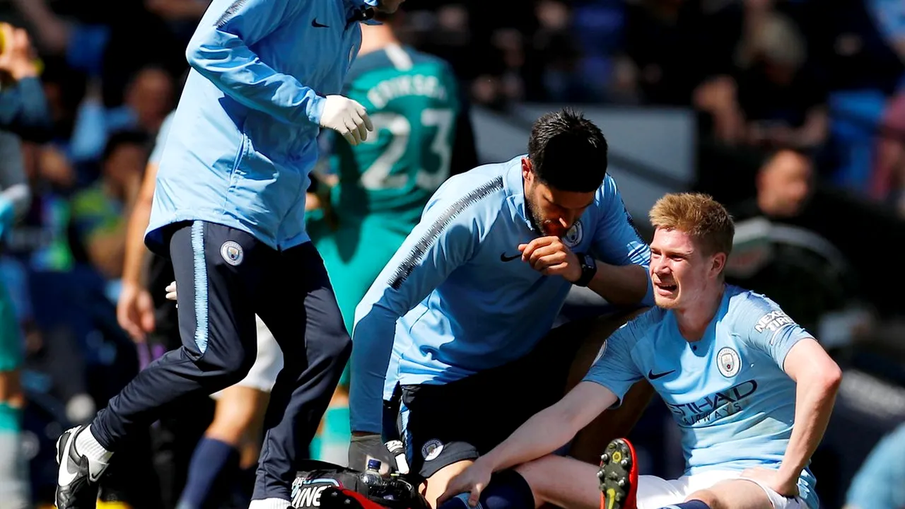 Probleme mari pentru Guardiola în lupta pentru titlu în Premier League. De Bruyne s-a accidentat din nou și a fost schimbat în prima repriză a meciului cu Tottenham