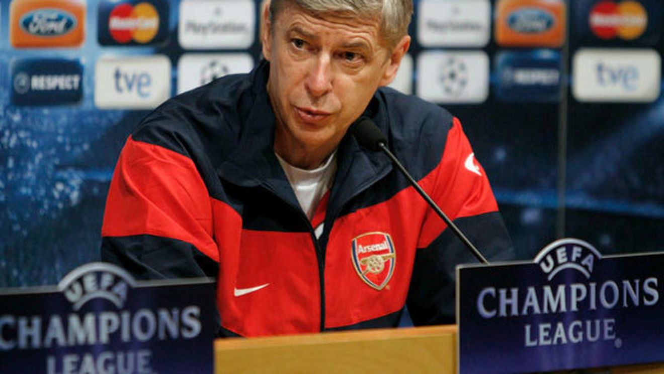 Arsene Wenger își prelungește contractul cu Arsenal