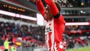 Liverpool conduce „cursa” pentru transferul lui Donyell Malen! Arsenal l-a neglijat, iar acum puștiul ar putea fi cumpărat cu 30 de milioane de euro