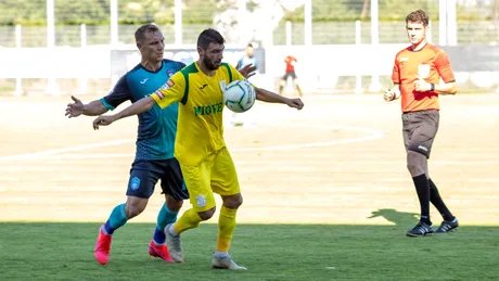 Marian Anghelina a lăsat CS Mioveni pentru ”FC U” Craiova. Mijlocașul a și semnat contractul cu echipa lui Trică