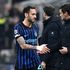 Calhanoglu, scandalizat pentru că a fost schimbat de Chivu în Inter – Șahtior! Reacția turcului când s-a așezat pe bancă: „I-a spus ceva secundului Kolarov!”
