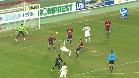 "M-am scos cu golul ăsta, nu am jucat foarte bine! Walter a plâns de bucurie"** FOTO Golul magnific al lui Grozav