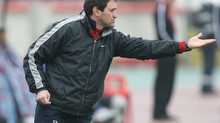 "Nu știu multe despre Cabrera!** L-am văzut azi la antrenament!"