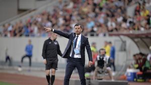 Dică i-a dat ultimatum lui Gigi Becali: "Era necesară aducerea lui de la începutul pregătirilor". Ce transfer vrea antrenorul