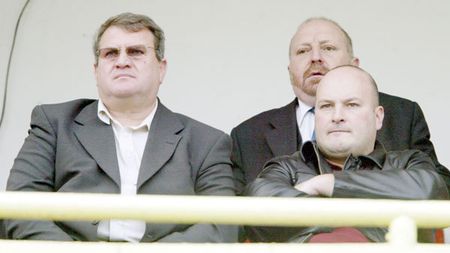 Paszkany trimite săgeți către Steaua:** "Arbitrajul din derby-uri a fost într-o singură direcție! La faultul asupra lui Pulhac a fost roșu Ferrari" Ce zice de șansa din Cupă
