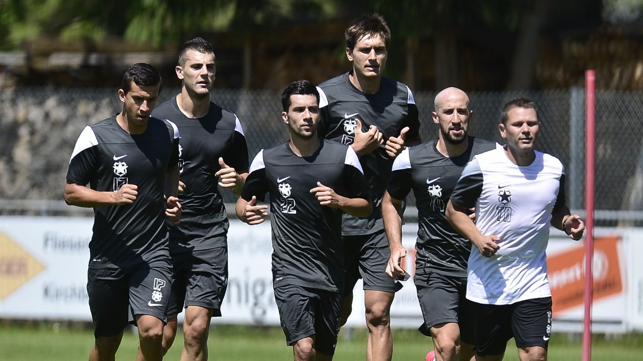 FCSB lucrează cu recomandarea lui Thomas Neubert. Neamțul girează pentru omul criticat de Becali: "Le-am zis să îl sune pentru că e bun!"