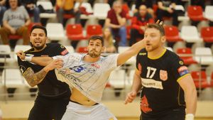 Constanța a renăscut în trei zile după ce a fost surclasată în Ștefan cel Mare. Dinamo, pusă la zid în meciul doi! Derby-ul turului 1 al play-off-ului are nevoie de un joc decisiv pentru a fi decisă învingătoarea