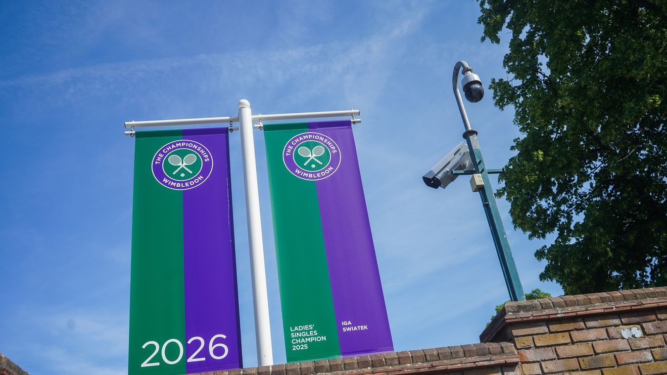 Wimbledon oferă premii record la ediția 2026. Câți bani vor încasa campionii