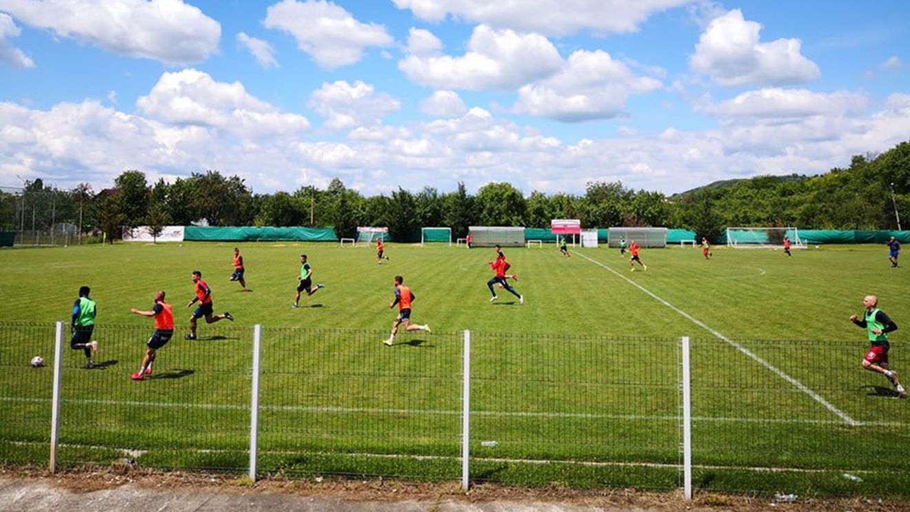 Chindia se deplasează la Sfântu Gheorghe pentru a pregăti meciul cu Dinamo! Echipa lui Viorel Moldovan întâlnește ultimul adversar dinaintea pandemiei