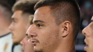 Clipele de coșmar prin care trece Valentin Țicu, fotbalistul care i-a rupt piciorul lui Dragoș Iancu: „Am fost făcut criminal, interlop, cămătar! Am și eu familie”