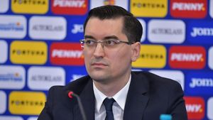 A apărut primul contracandidat al lui Răzvan Burleanu la șefia FRF! „O să-l spulber! Am depus actele” | EXCLUSIV