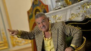 FCSB a mai dat un fotbalist! E oficial: cu cine a semnat